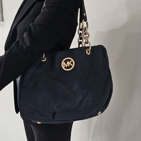 Michael Kors Navy Blue Shoulder Bag - Picture 4 of 13